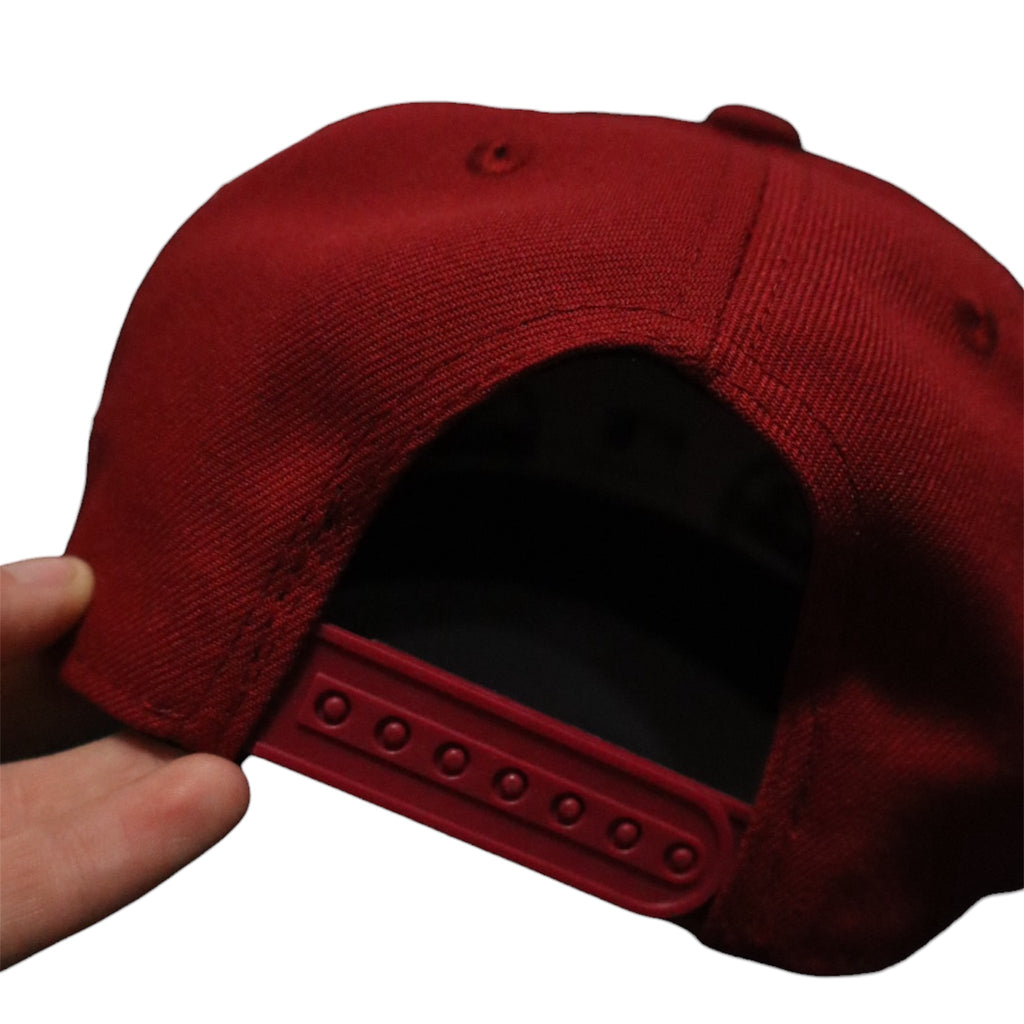 SnapBack-אדום אמיץ👺🌹