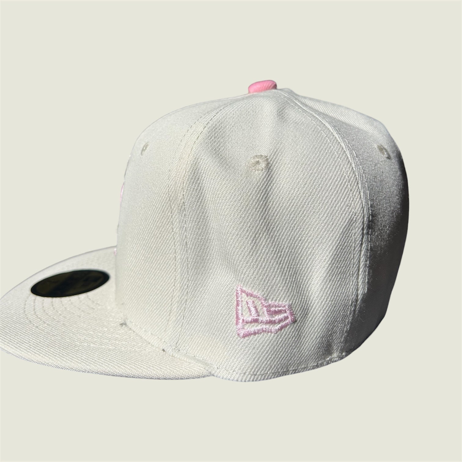 59FIFTY - לבן ורוד