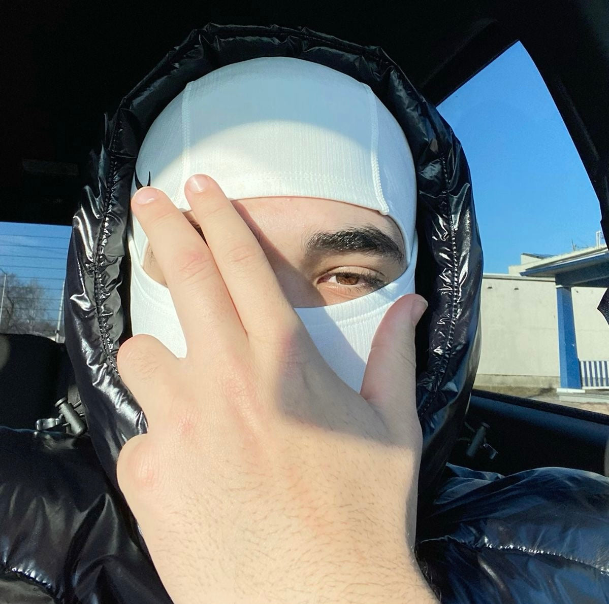 מסכת נייקי🥷-לבנה🤍