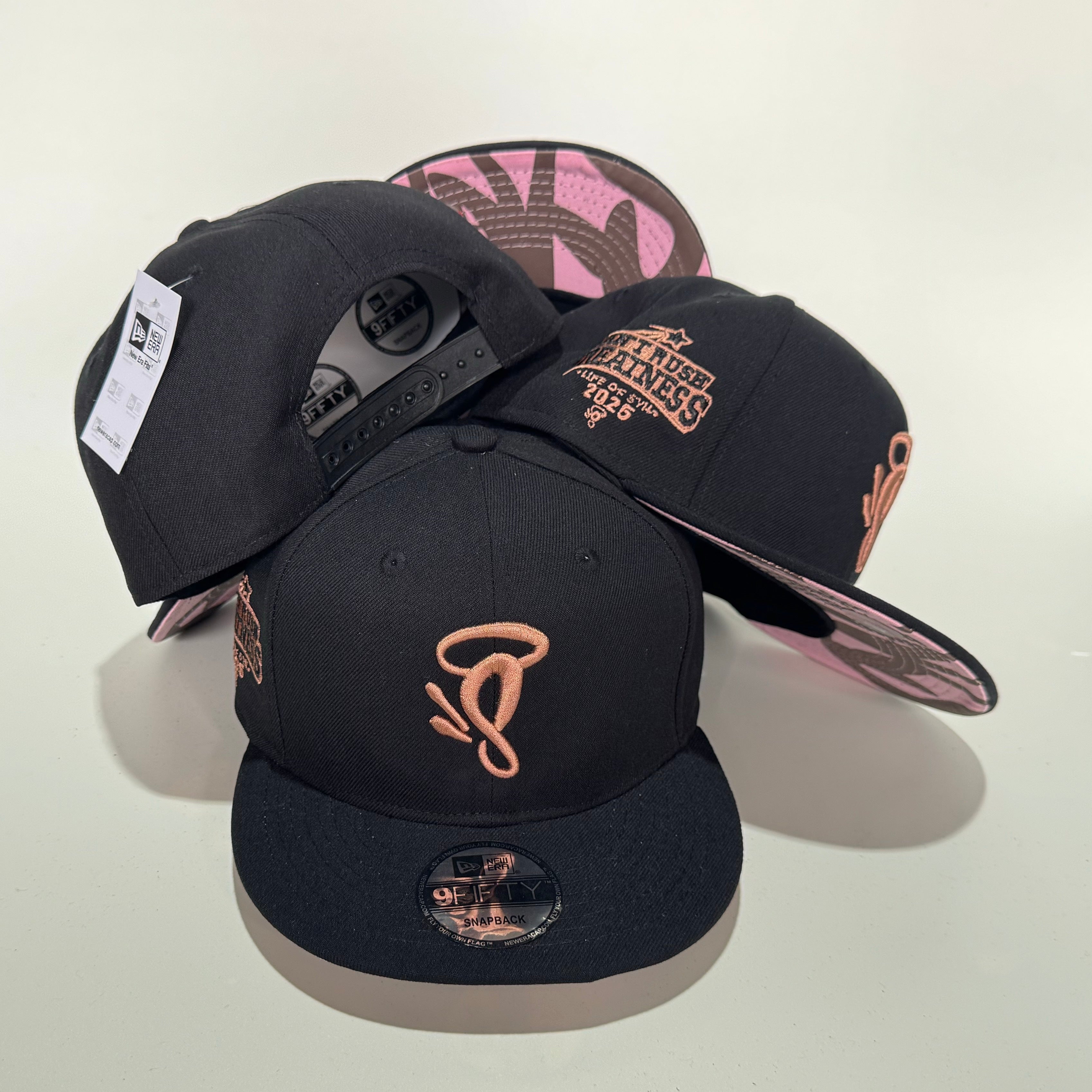 SnapBack-נעעע עולם מוזר🌍