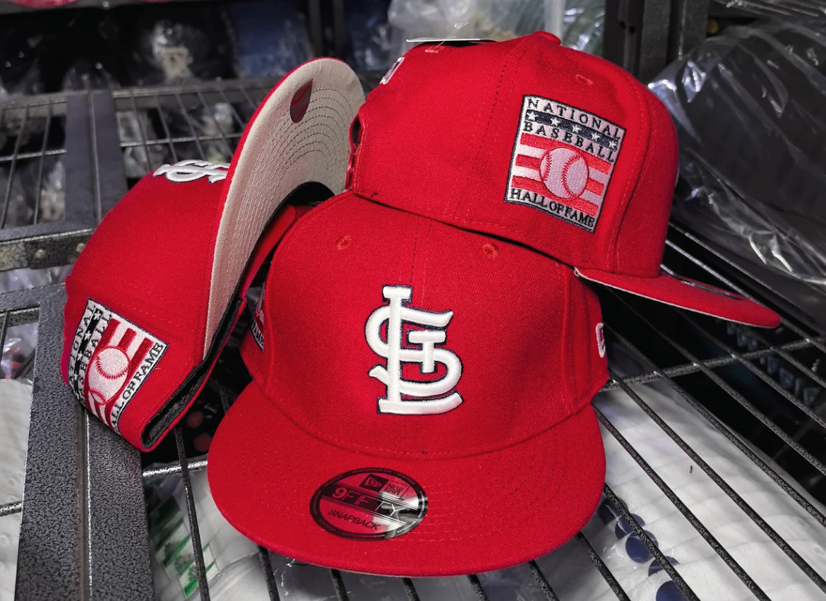 Snapback – אדום