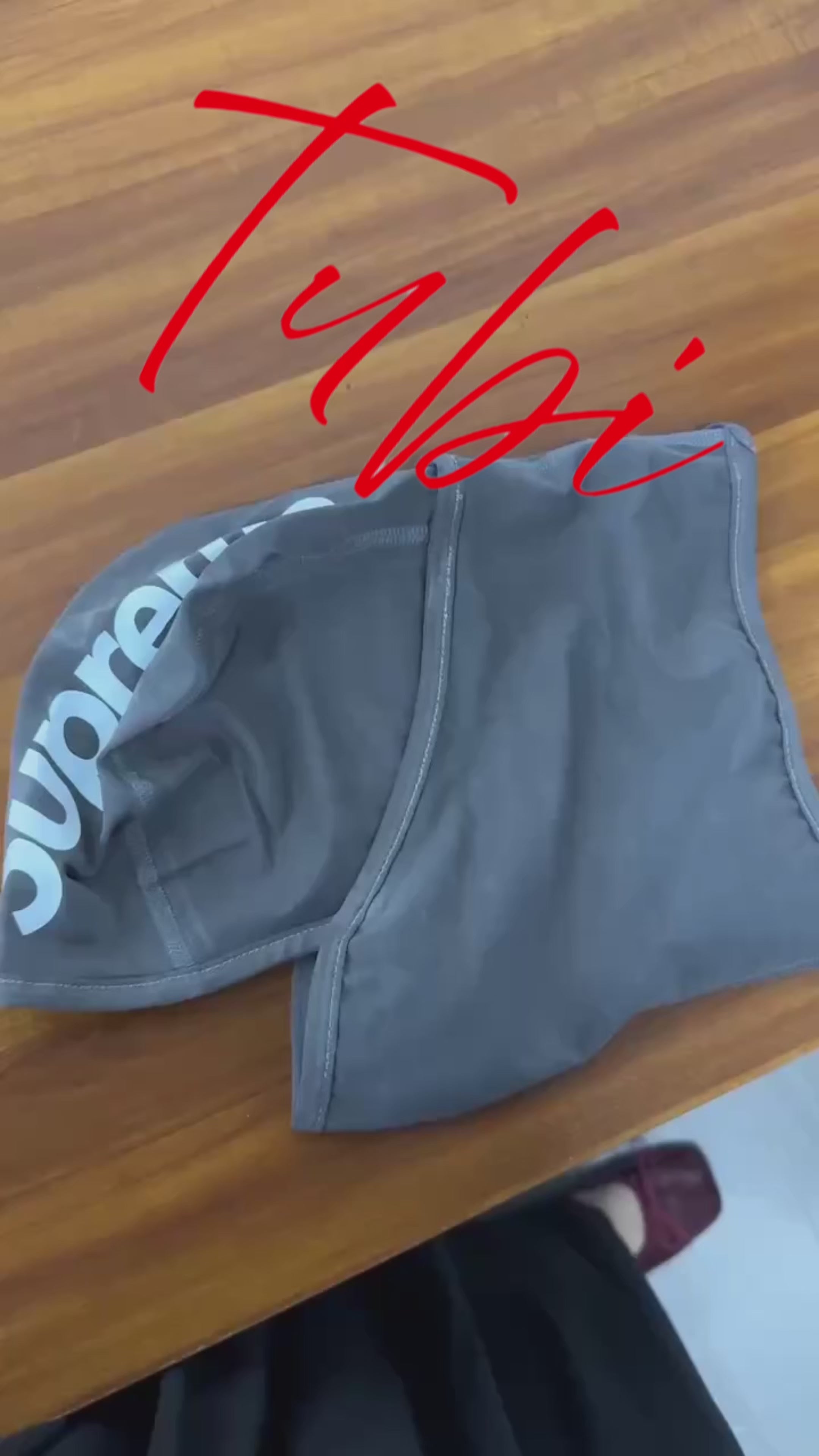 מסכת supreme 🥷-שחור אפור🖤🐺